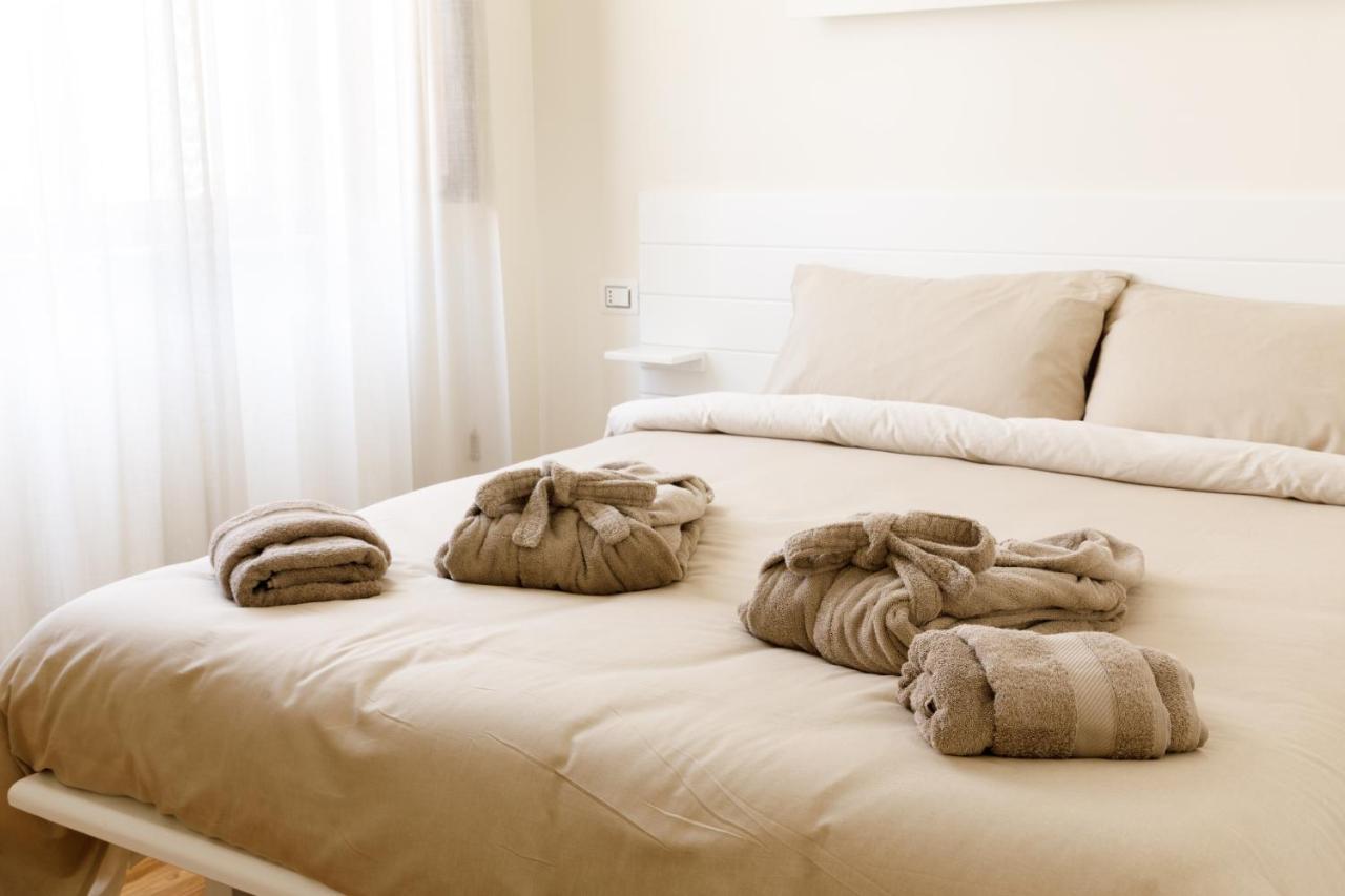 I Vicoli Exclusive Apartments 폰디 외부 사진