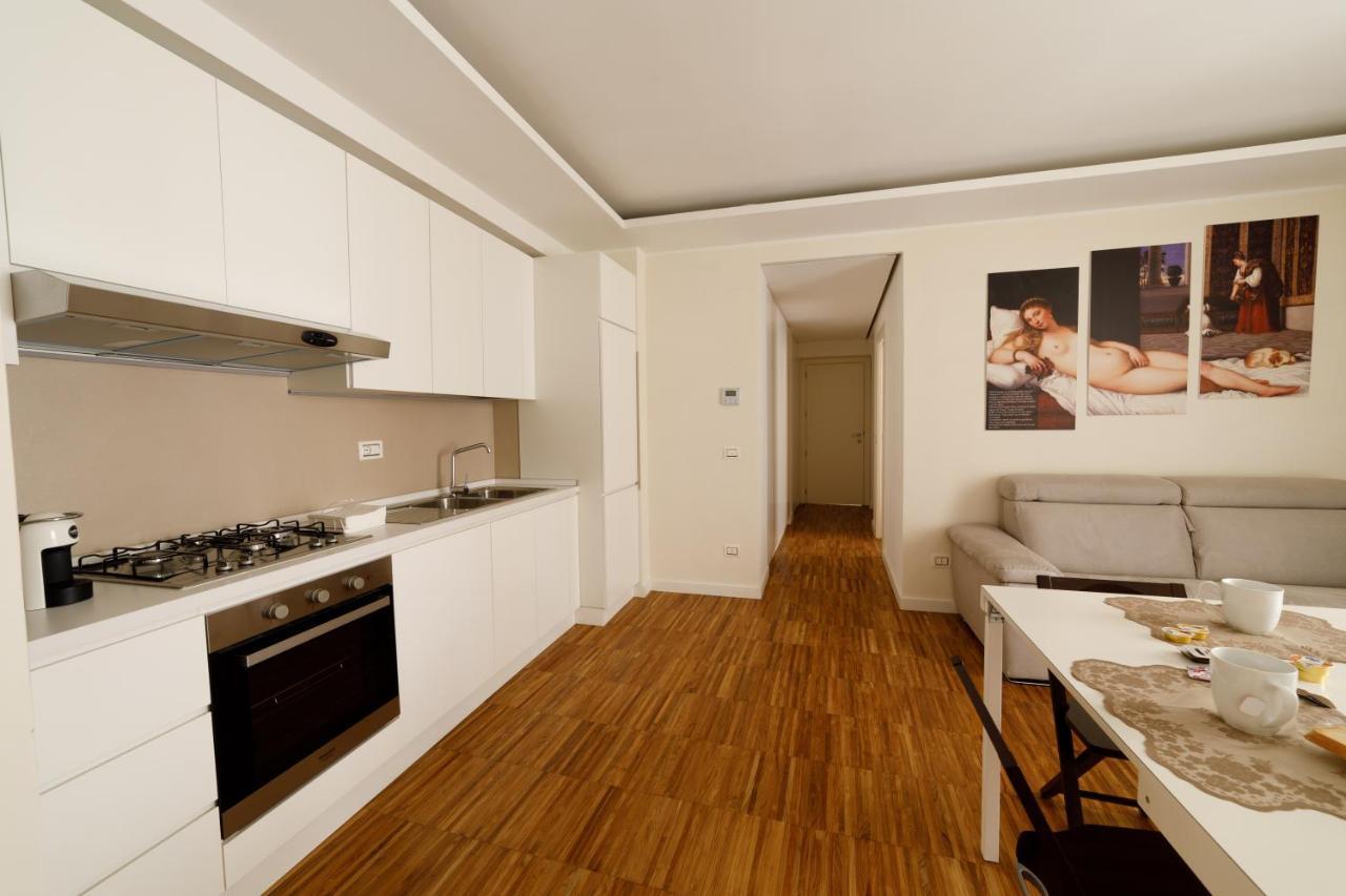 I Vicoli Exclusive Apartments 폰디 외부 사진